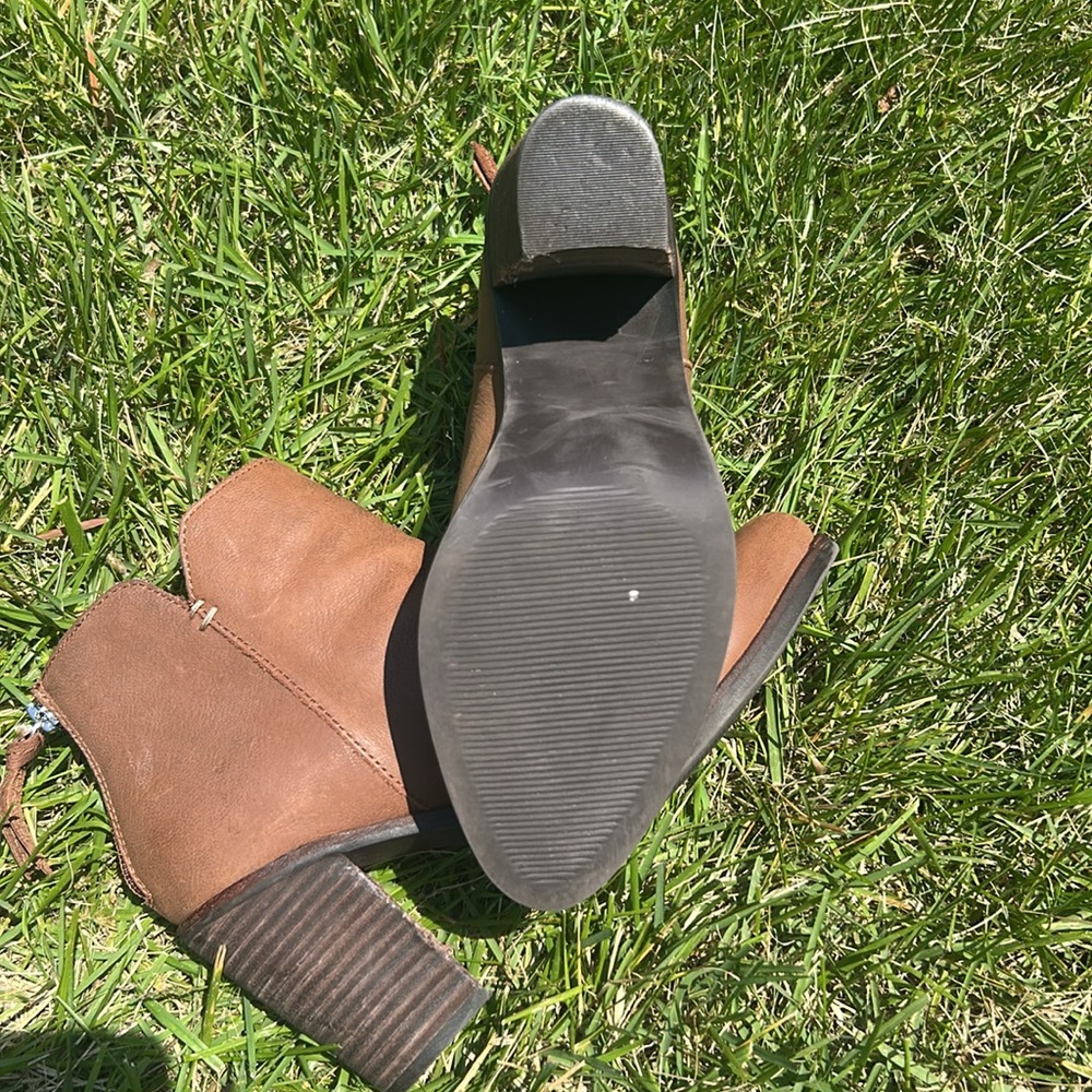 Booties - Picture 5 of 6